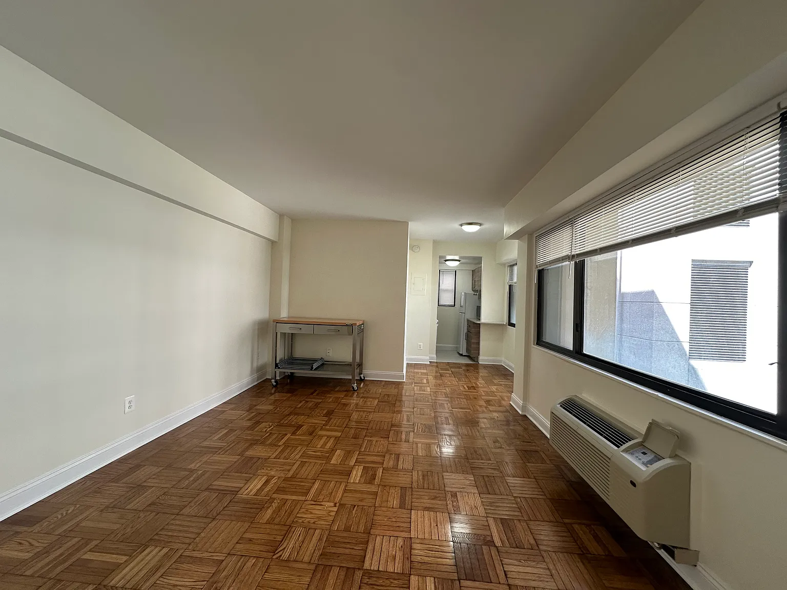Studio, 374 sqft, $1,700 — Photo 2