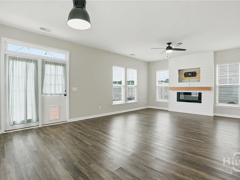 75 Pomona Cir — Photo 7