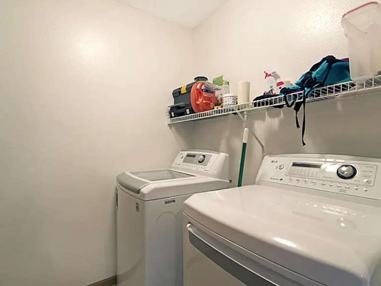 4 Bridgewater Trl — Photo 21