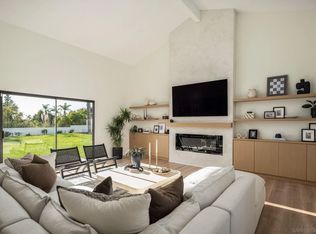 2524 Luciernaga St, Carlsbad, CA 92009