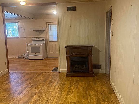 4th image of 310 Fannin St
