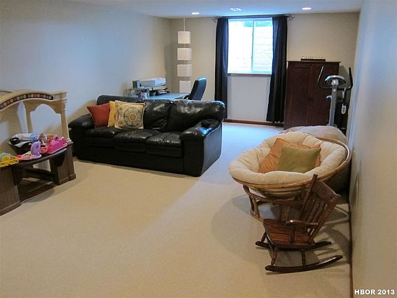 4th image of 1116 White Birch Dr