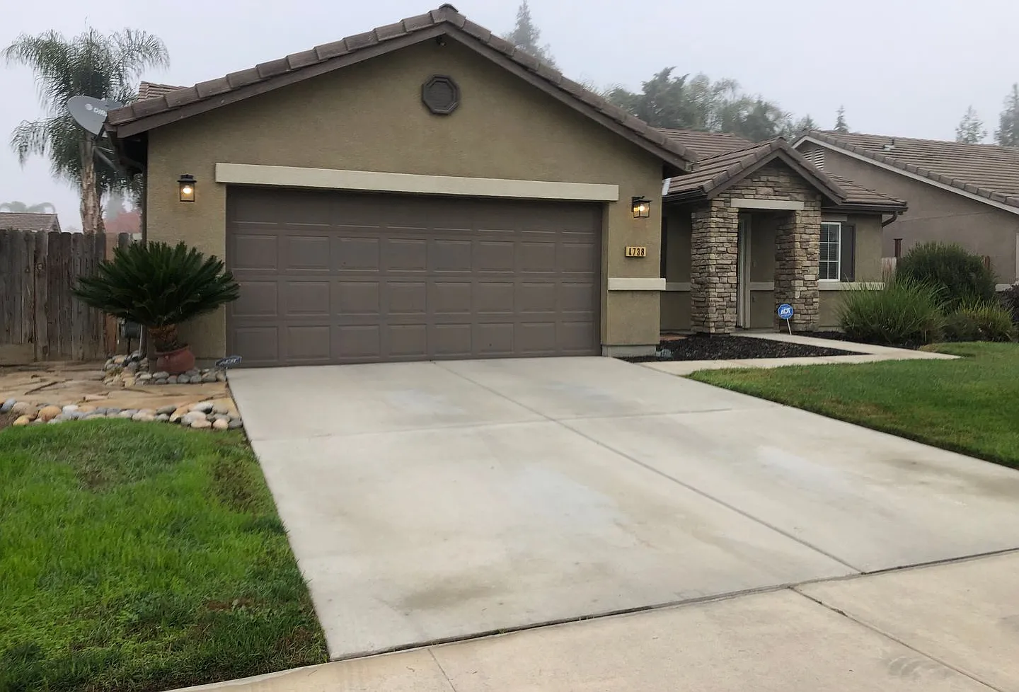 4738 W. Rialto Ave 3 Bedroom 2 Bathroom Visalia — Photo 2