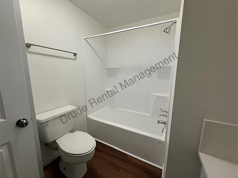 30121 Julia St — Photo 6