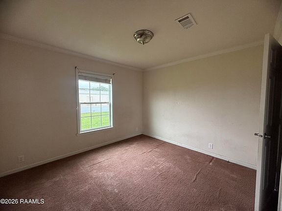 5th image of 1300 L Dubois Rd