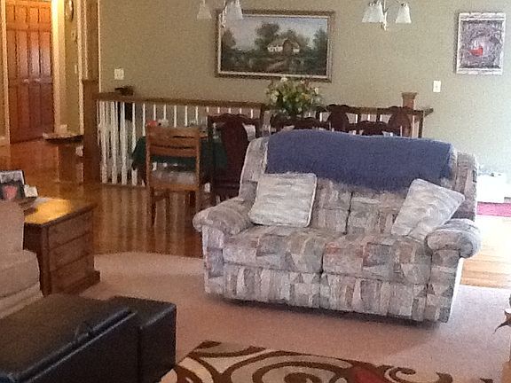 Living/dining room