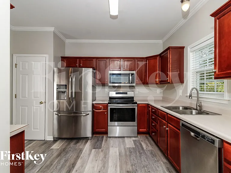 6590 Lake Dale Way — Photo 6