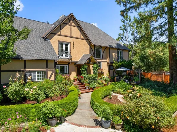 4038 E 3rd Avenue, Napa, CA 94558