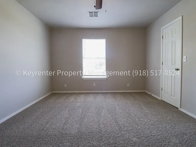 9134 E 24th St — Photo 21
