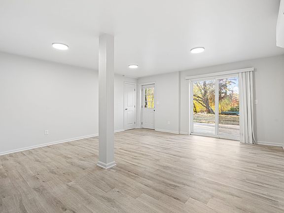 4th image of 146 Walnut St #1-C