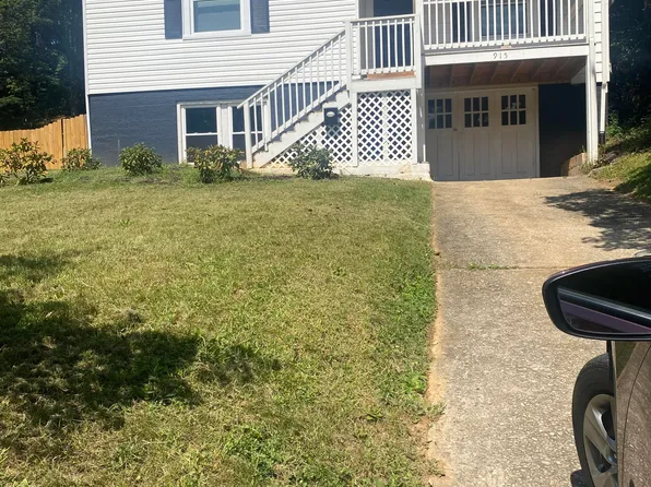 915 Windsor Ave SW, Roanoke, VA 24015