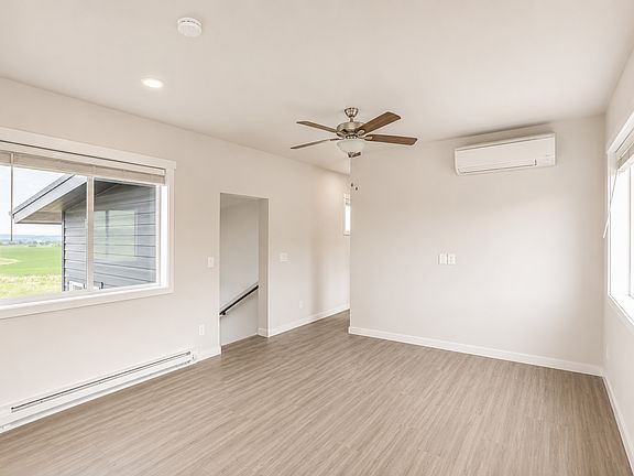 4th image of 31 Diamond View Ln