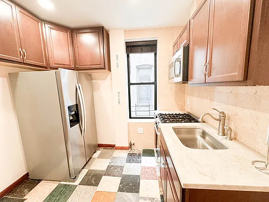 Rented by Ulas Real Estates Inc | media 23