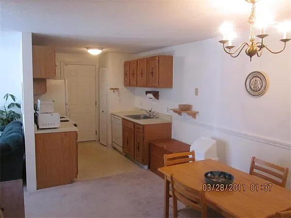 2 bed, 2.0 bath, 936 sqft, $2,400 — Photo 4