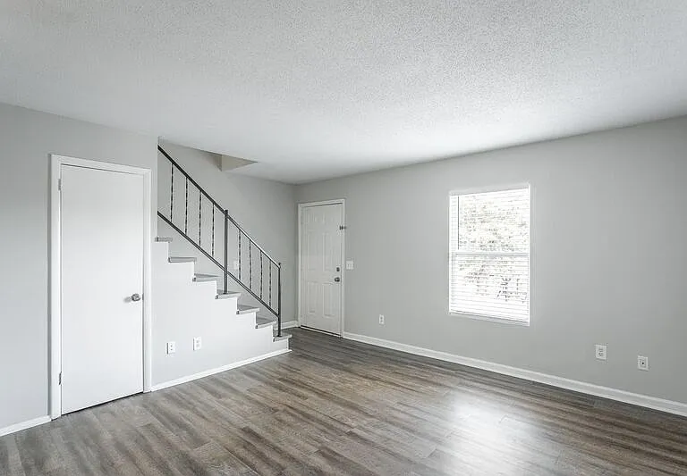 4405 Delashmitt Road — Photo 3
