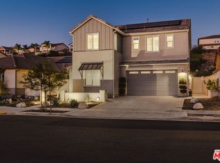 28524 Foothill Way, Santa Clarita, CA 91350