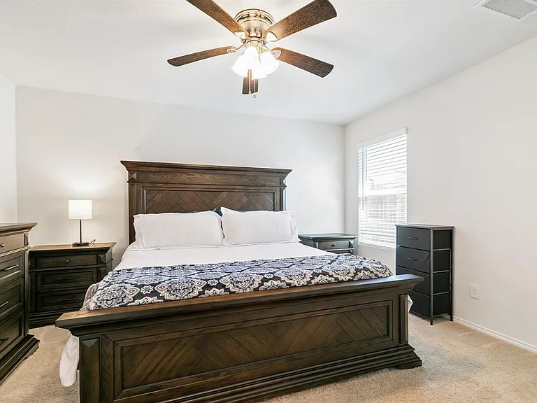 720 Autumnwood Way — Photo 13