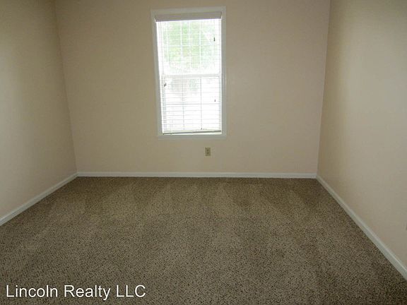 3rd image of 146 Blue Pool Dr