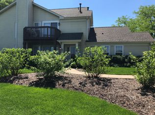 729 Ripple Brook Ln, Elgin, IL 60120