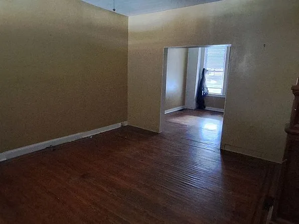 2539 Aisquith St, Baltimore, MD 21218