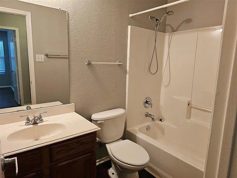 9825 George Washington Dr — Photo 9