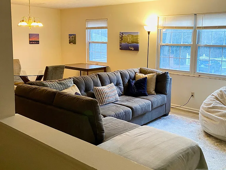 60 Colonial Estates Dr — Photo 25