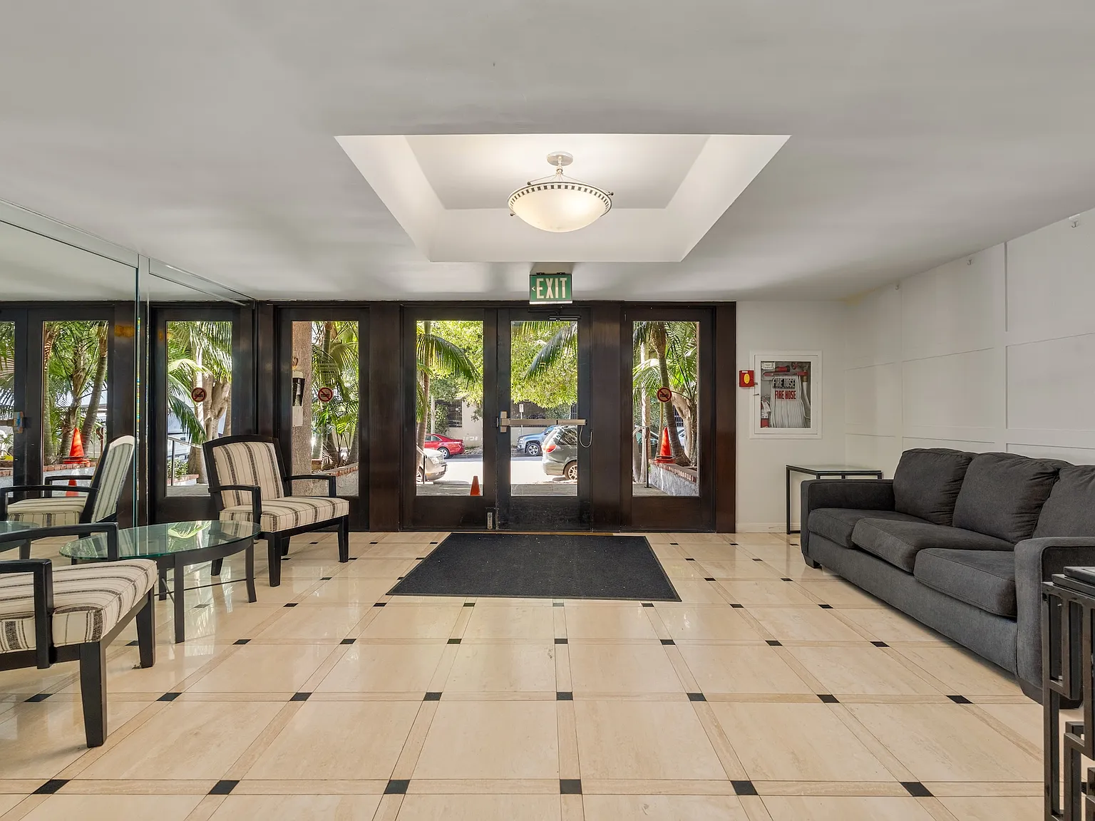 2 bed, 1170 sqft, $3,650 — Photo 2