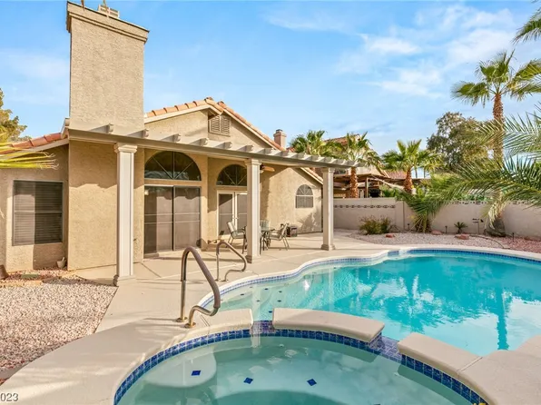 165 Kachina Dr, Henderson, NV 89074