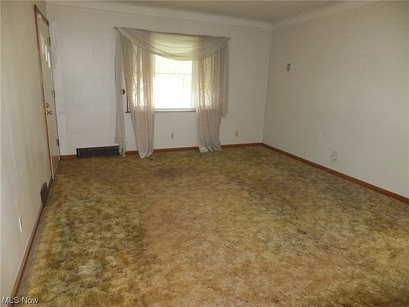 2nd image of 6953 Orchard Blvd