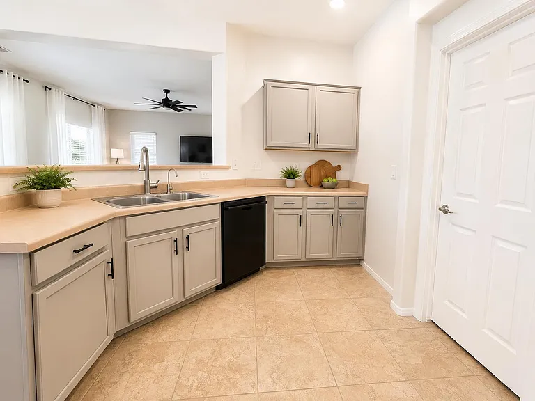 41342 W Capistrano Dr — Photo 4