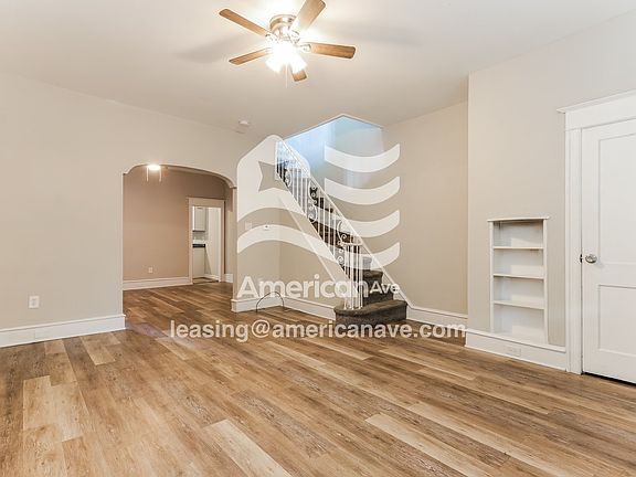 1465021_003_living_room_14048994.jpg