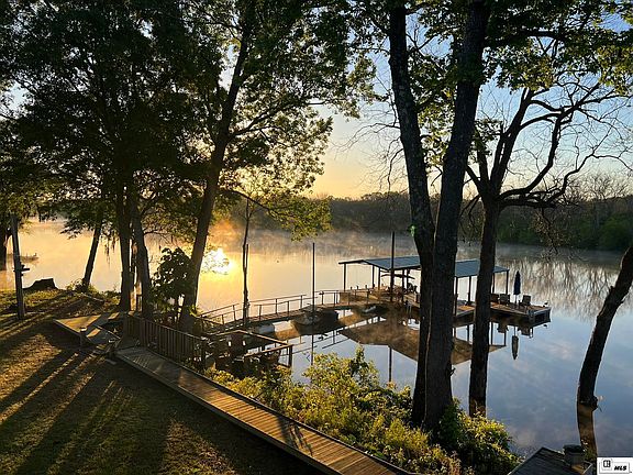 5th image of 714 Whitewood Rd