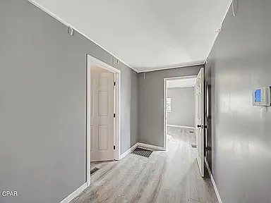 1433 S Kimbrel Ave — Photo 6