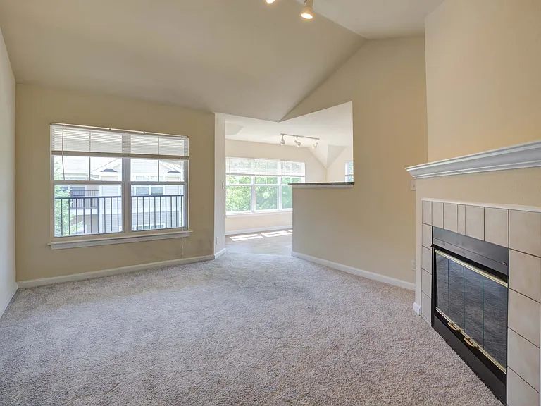 The Residence at Little River — Photo 17