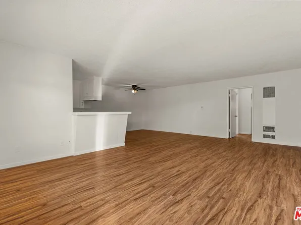 15540 Moorpark St #1, Encino, CA 91436