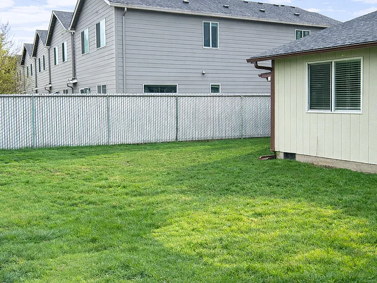 7505 NE 135th Ave #B — Photo 7