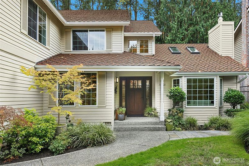 2nd image of 16721 SE 35th Street