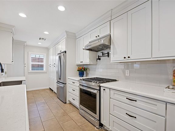 3rd image of 6459 Aldea Ave