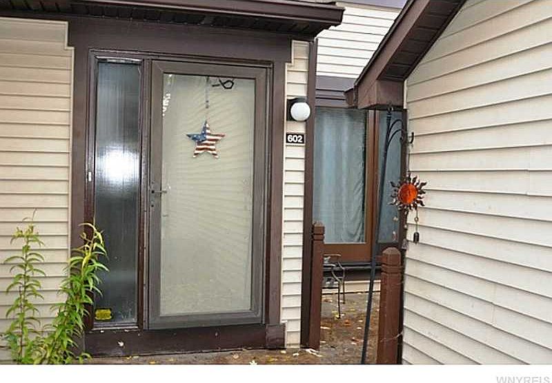 1st image of 602 Charlesgate Cir