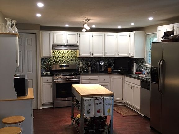3rd image of 7117 Claybeck Dr