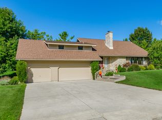 1335 Dakota Rd, Bellefontaine, OH 43311