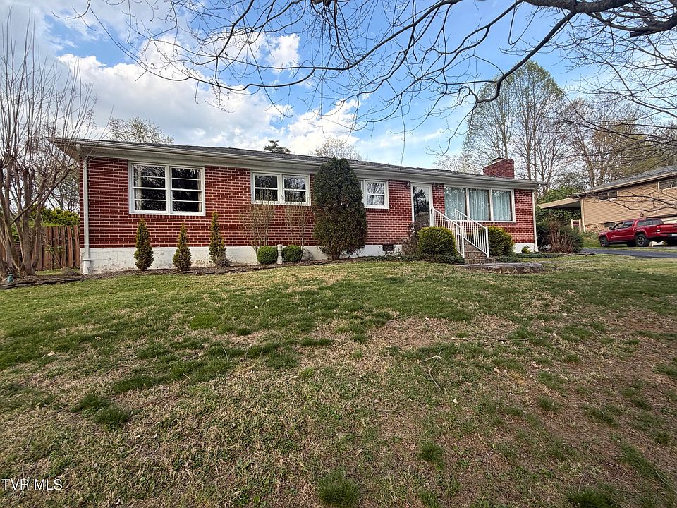 2nd image of 258 Cheyenne Rd