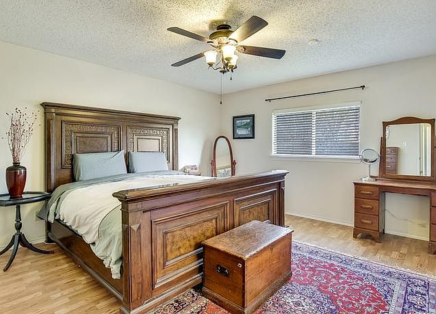 1st image of 3520 Davenport