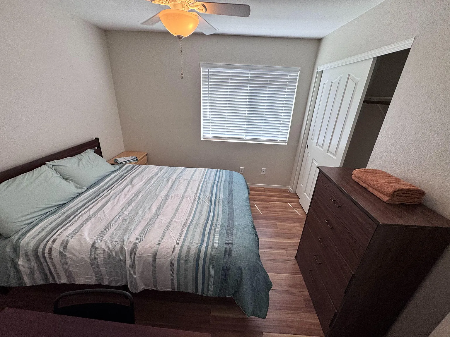 4 bed, 2.0 bath, 1632 sqft, $849 — Photo 3