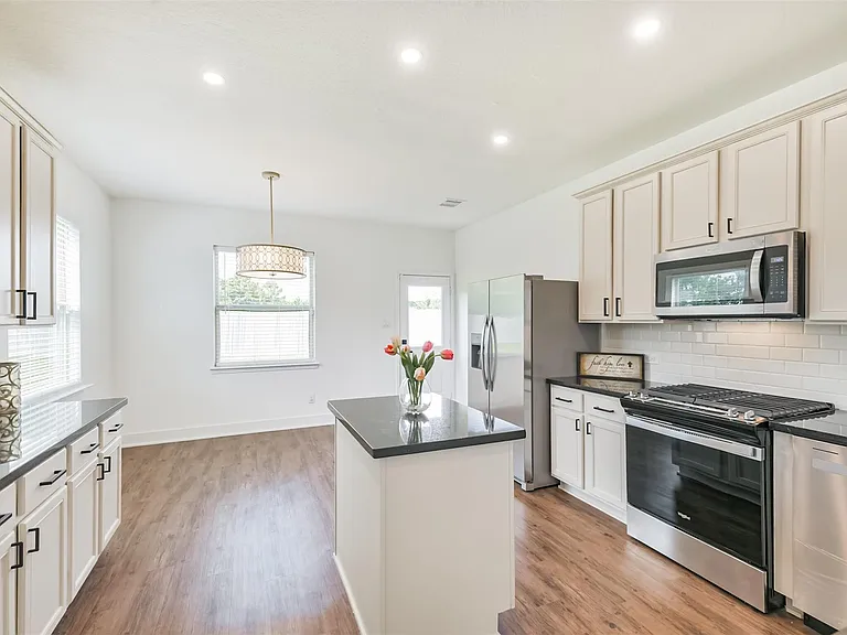 15203 Lake Powell Dr — Photo 8