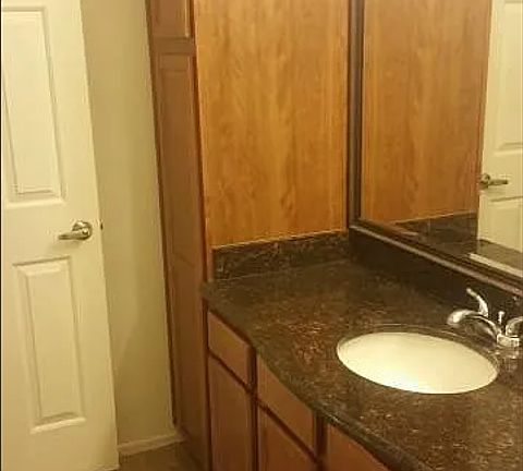 5th image of 1114 W Blaine St APT 203