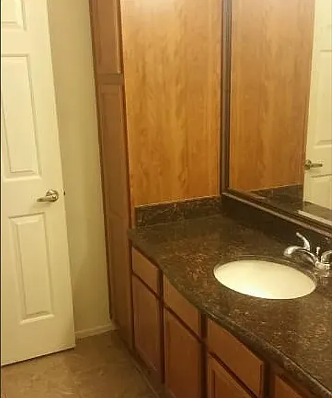 1114 W Blaine St #203 — Photo 5