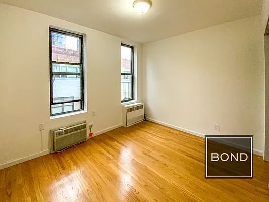 Rented by Bond New York | media 15