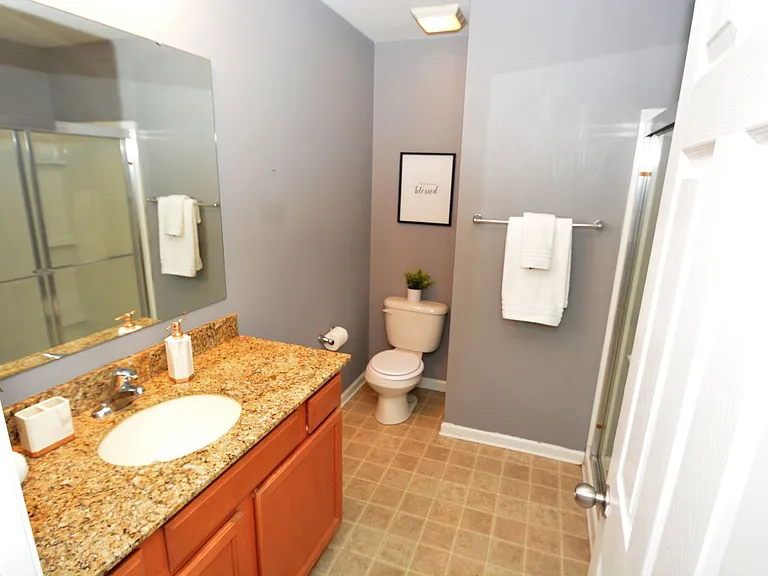 12736 Livengood Ln — Photo 19