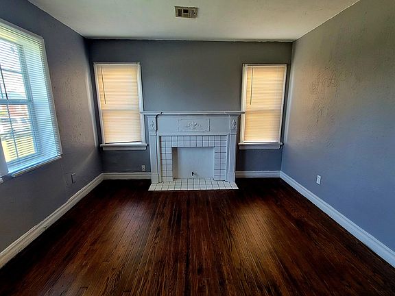 3rd image of 2312 NE 24th St